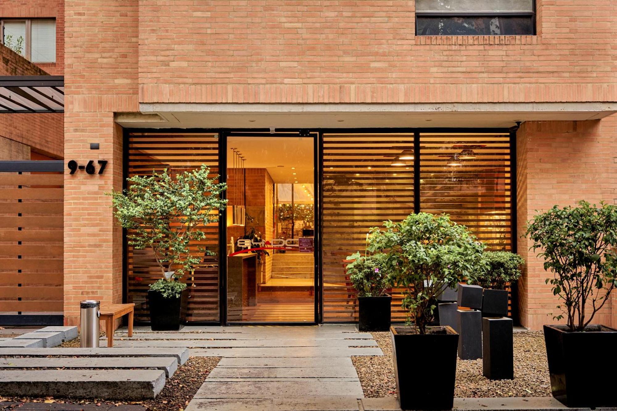 84 Dc Bogota Hotel Exterior photo