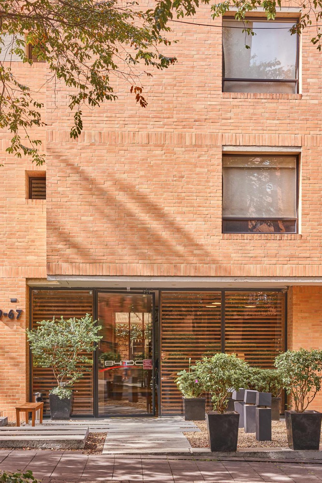 84 Dc Bogota Hotel Exterior photo
